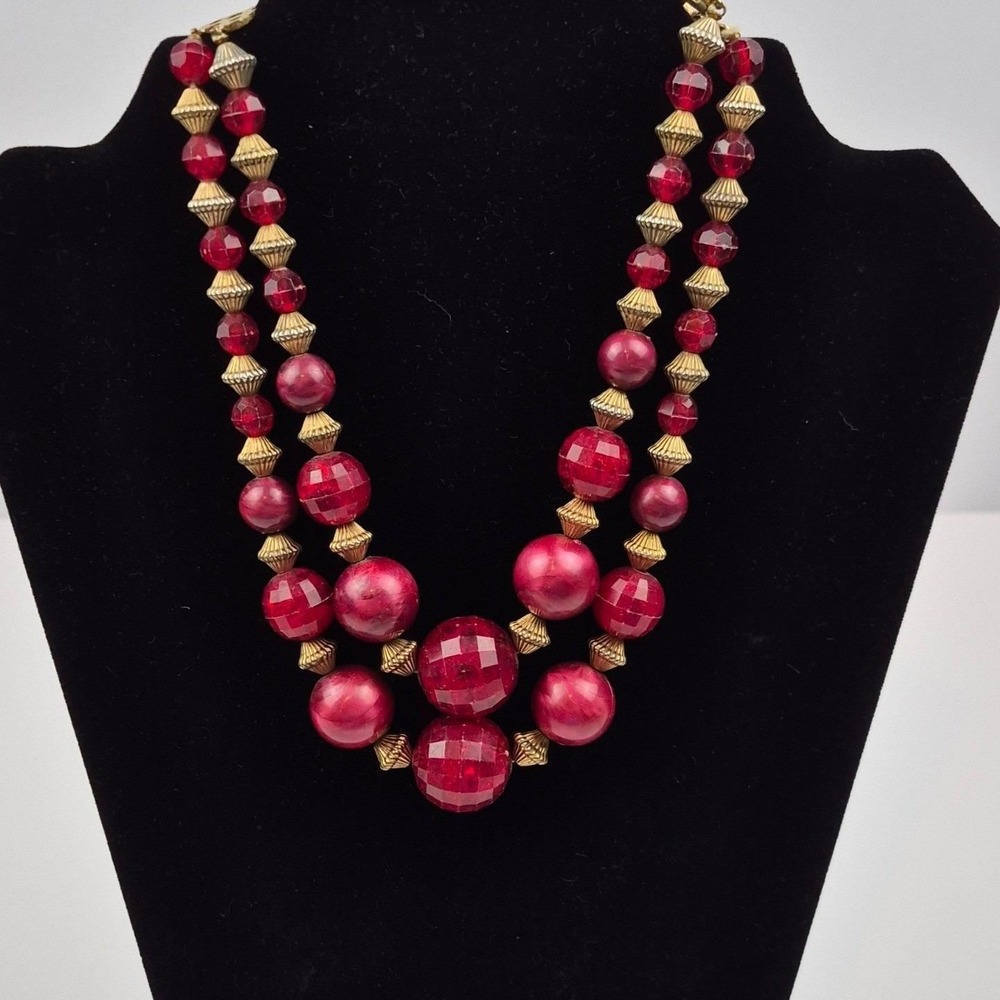 Vtg Red Bead Double Strand Necklace Faceted Lucite Gold Tone 16"‎ Statement